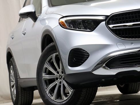 Certified 2026 Mercedes-Benz GLC 300 GLC 300 image 4