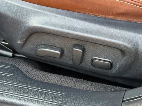 Used 2019 Subaru Outback 2.5i Touring AWD/4WD image 15