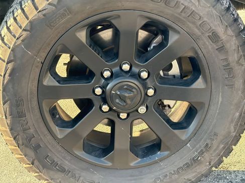 Used 2023 RAM 2500 Big Horn w/ Level 2 Equipment Group image 14