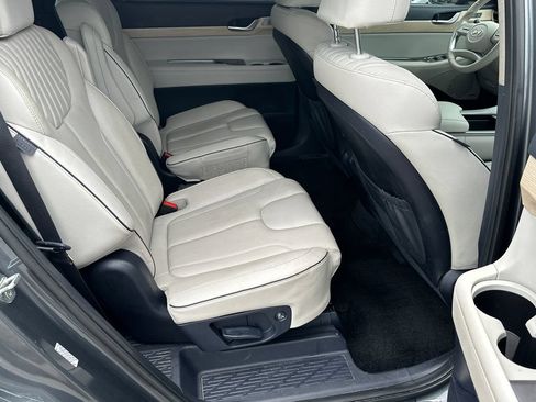 Used 2023 Hyundai Palisade Limited FWD image 15