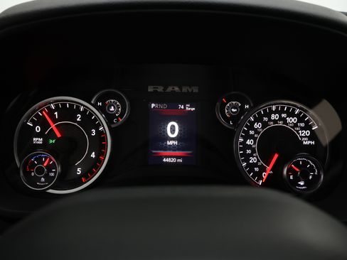 Used 2022 RAM 2500 Big Horn w/ Night Edition AWD/4WD image 10