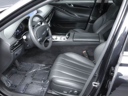 Used 2024 Genesis G80 2.5T image 6