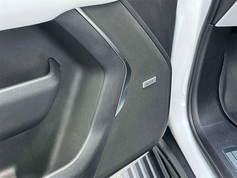 Used 2025 Chevrolet Suburban Premier image 29