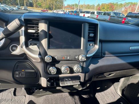Used 2024 RAM 3500 Big Horn AWD/4WD image 26