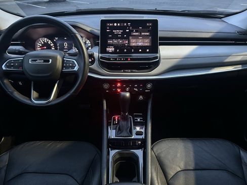 Used 2022 Jeep Compass Limited image 12