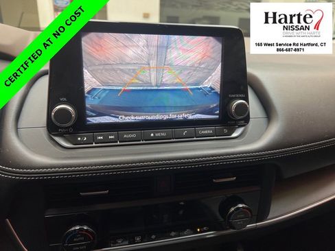 Used 2023 Nissan Rogue SV image 10