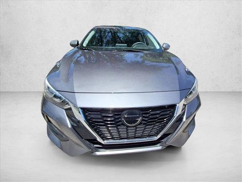 Used 2021 Nissan Sentra SV FWD image 2