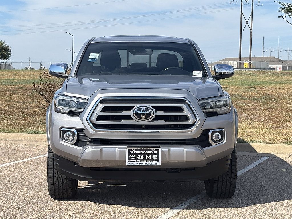 Used 2020 Toyota Tacoma Limited RWD image 4