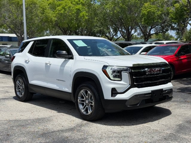 Used 2026 GMC Terrain Elevation FWD image 3