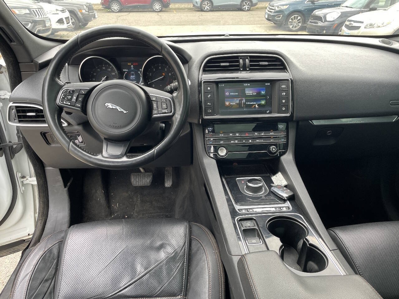 Used 2017 Jaguar F-PACE Prestige AWD/4WD image 37