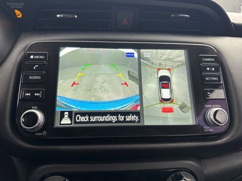 Used 2024 Nissan Kicks SR image 18