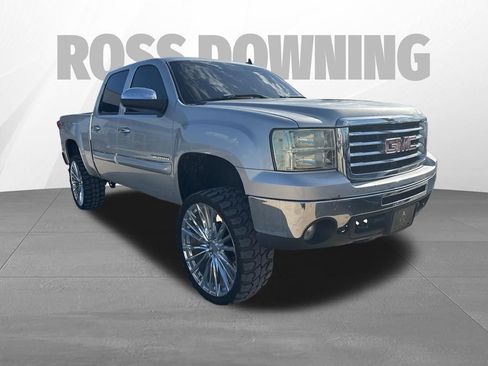 Used 2010 GMC Sierra 1500 SLE w/ Regional Value Package image 3