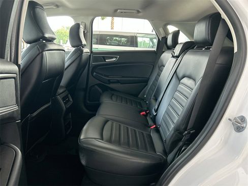 Used 2024 Ford Edge SEL image 32