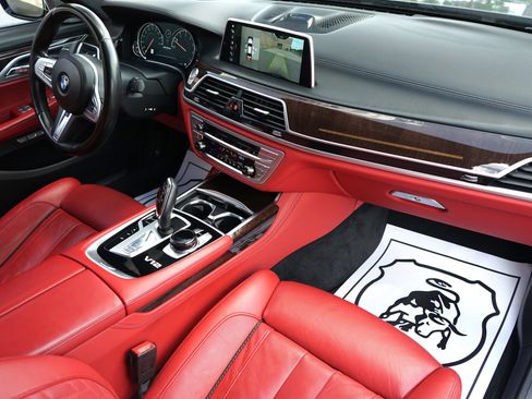 Used 2018 BMW M760i xDrive AWD/4WD image 38