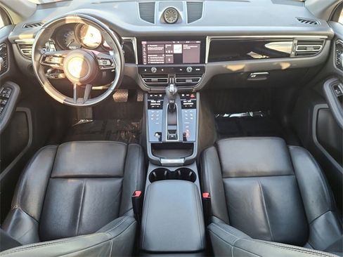 Used 2023 Porsche Macan Turbo image 12