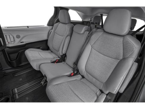 Used 2026 Toyota Sienna LE FWD image 12