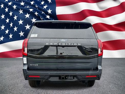 New 2026 Ford Expedition Active RWD image 5