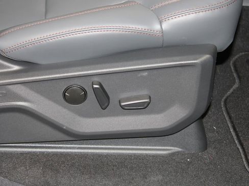 New 2025 Ford Expedition Max Active image 31