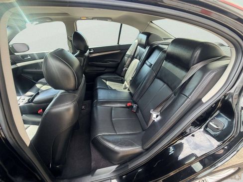 Used 2013 INFINITI G37 x Sedan w/ Premium Pkg AWD/4WD image 19