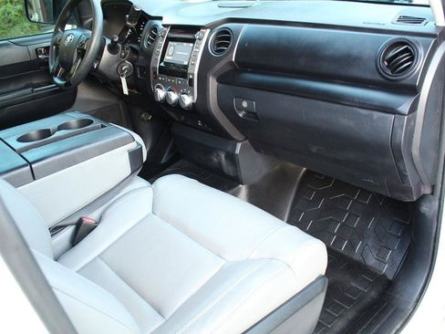 Used 2019 Toyota Tundra SR RWD image 12