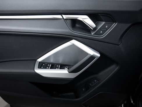 New 2025 Audi Q3 2.0T Premium image 13
