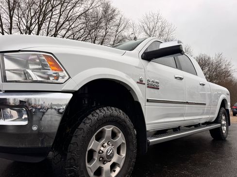 Used 2018 RAM 2500 Big Horn w/ Harvest Edition image 3