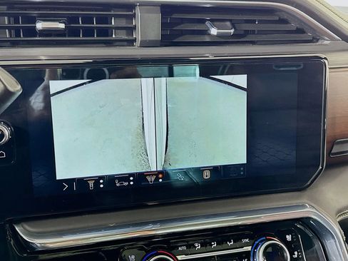 Used 2024 GMC Sierra 3500 Denali Ultimate image 49