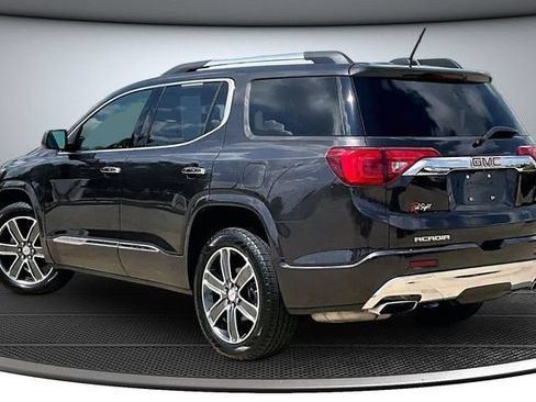 Used 2018 GMC Acadia Denali FWD image 4