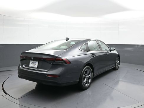 Certified 2023 Honda Accord EX image 6