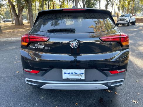 Used 2022 Buick Encore GX Preferred w/ Cold Weather Comfort Package image 8