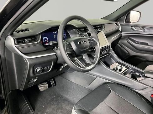 New 2026 Jeep Grand Cherokee Laredo RWD image 8