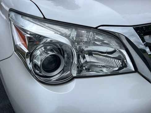 Used 2013 Lexus GX 460 w/ Comfort Plus Pkg AWD/4WD image 16