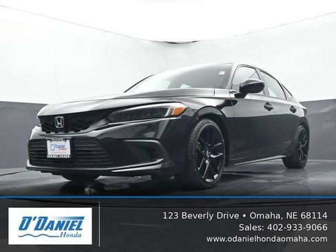 Used 2023 Honda Civic Sport image 9