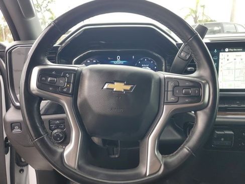 Used 2025 Chevrolet Silverado 1500 LT image 28