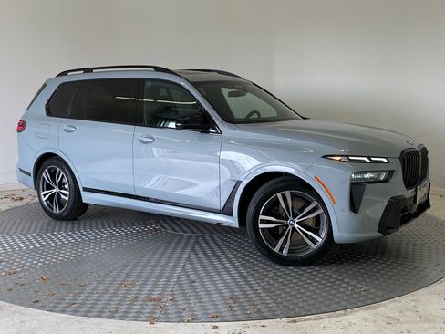 New 2026 BMW X7 M60i image 6