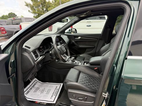 Used 2018 Audi SQ5 Premium Plus w/ S Sport Package AWD/4WD image 7
