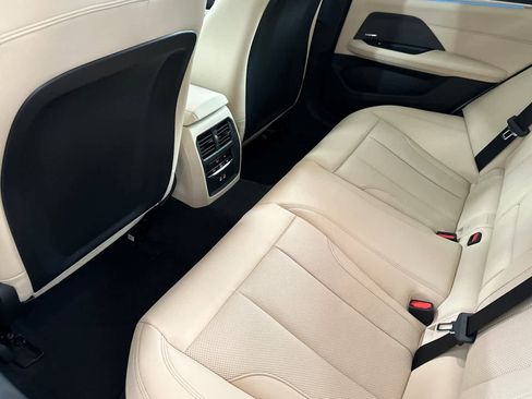 New 2025 BMW i4 xDrive40i w/ Premium Package image 4