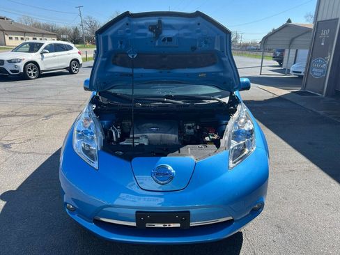 Used 2014 Nissan Leaf SL w/ Premium Package image 17