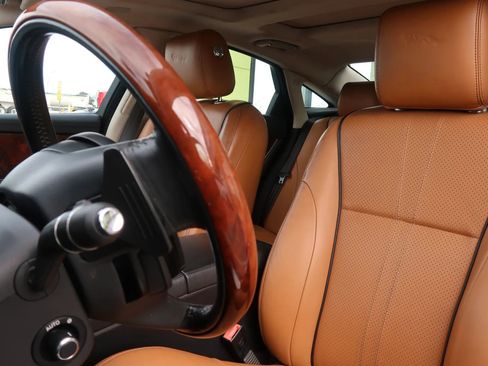 Used 2016 Jaguar XJ R-Sport image 14