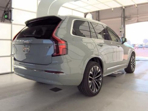 Used 2026 Volvo XC90 B6 Plus AWD/4WD image 3