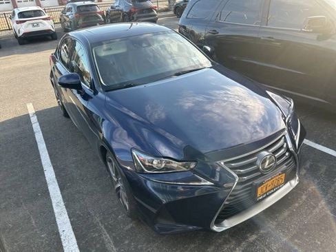 Used 2019 Lexus IS 300 AWD w/ Navigation Package image 4