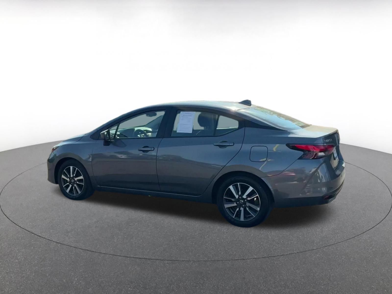 Used 2025 Nissan Versa SV FWD image 9