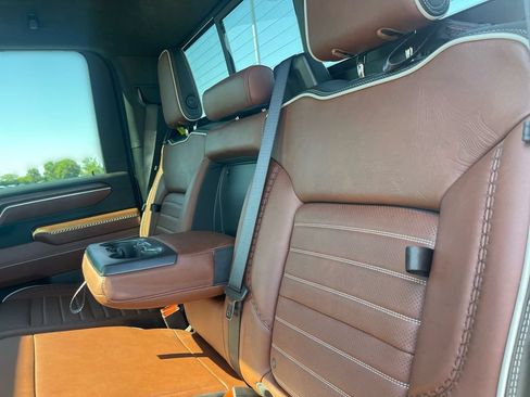 Used 2024 GMC Sierra 2500 Denali Ultimate w/ Max Trailering Package AWD/4WD image 31