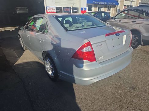 Used 2010 Ford Fusion SE image 4