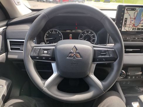 New 2026 Mitsubishi Outlander ES AWD/4WD image 6