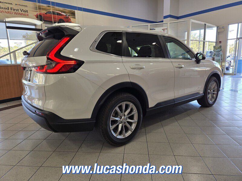 Used 2023 Honda CR-V EX image 4