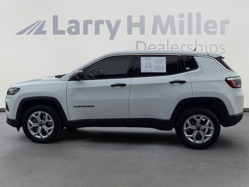 Certified 2025 Jeep Compass Sport AWD/4WD image 2