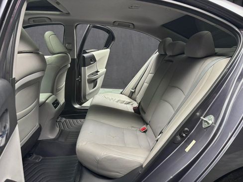 Used 2013 Honda Accord EX V6 Sedan image 29