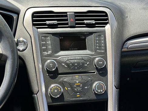 Used 2017 Ford Fusion S FWD image 16