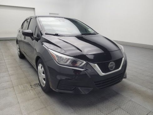 Used 2020 Nissan Versa SV FWD image 13